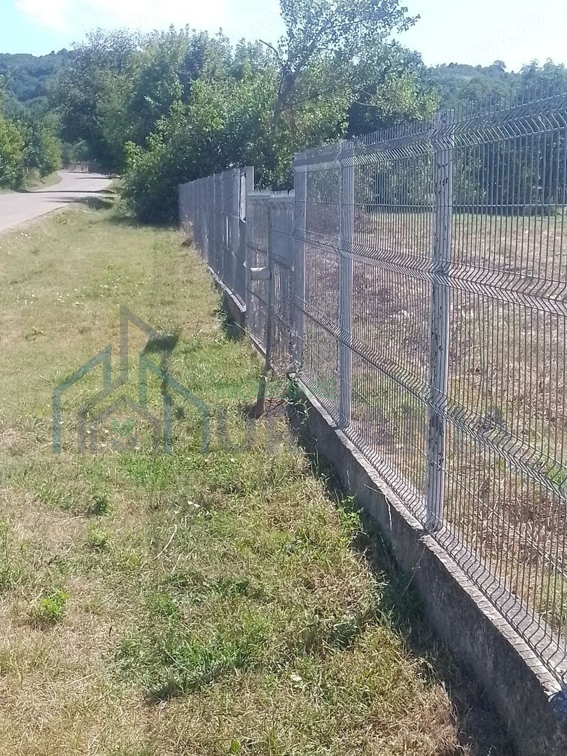 Teren intravilan 2500 mp cu deschidere de 35 m la strada principală, Dobrovăț - Poză 4