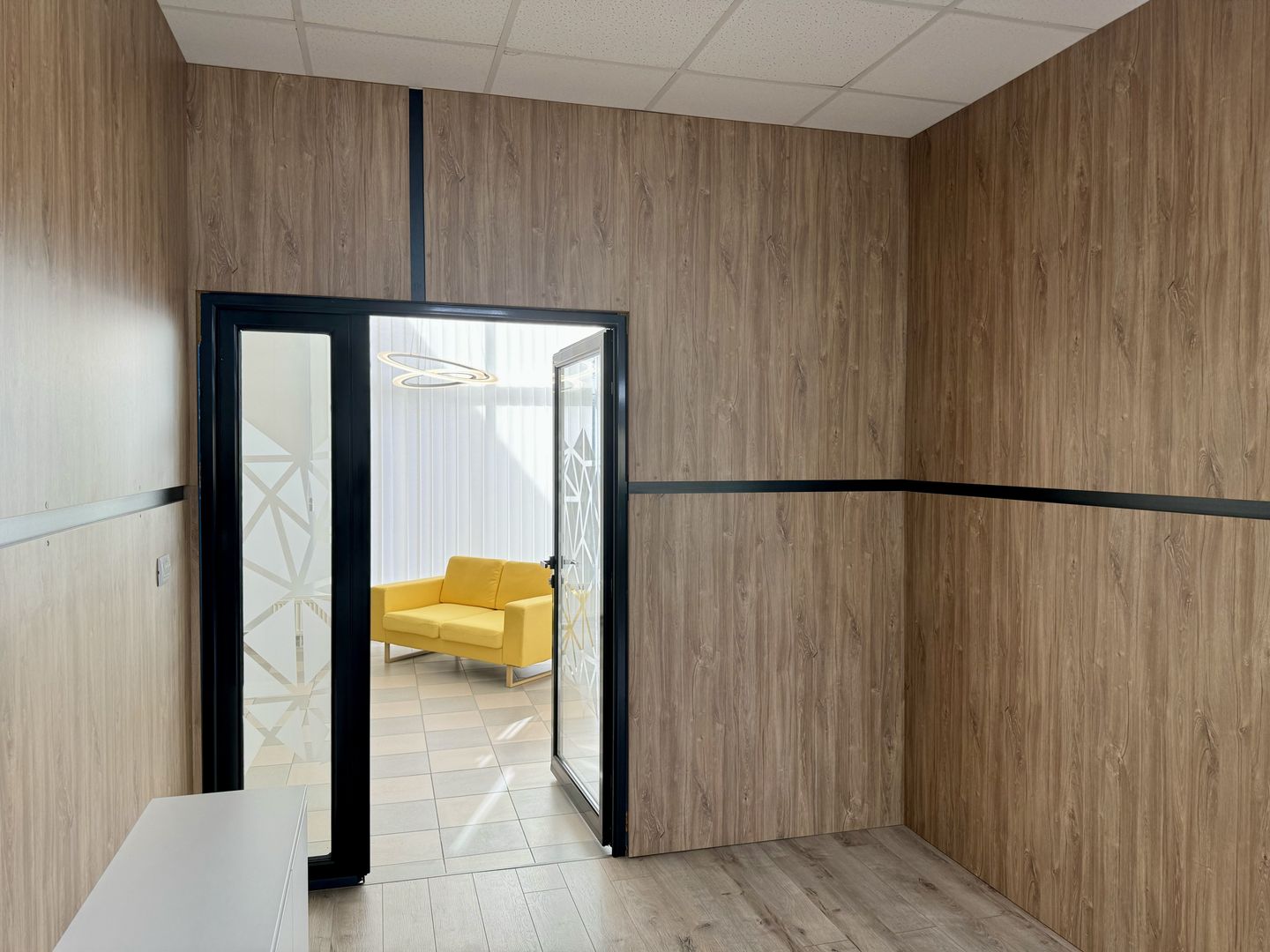 Clădire SAD de închiriat, situată la intrarea în Dumbrăvița - Poză 10