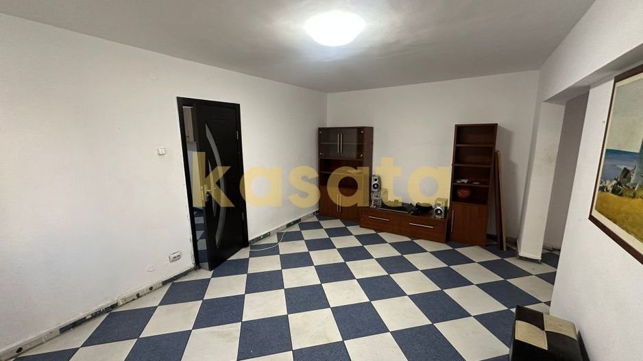 OPORTUNITATE | APARTAMENT 2 CAMERE | CALEA MOSILOR | BLOC 1982 - Poză 3