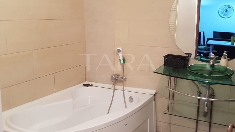 Apartament cochet, ultracentral – ideal pentru locuit sau investiție - Poză 6