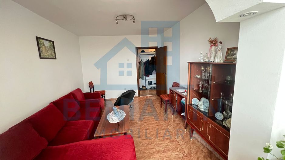 Apartament-3 Camere-Semidecomandat-65mp-Astra-Brasov - Poză 1