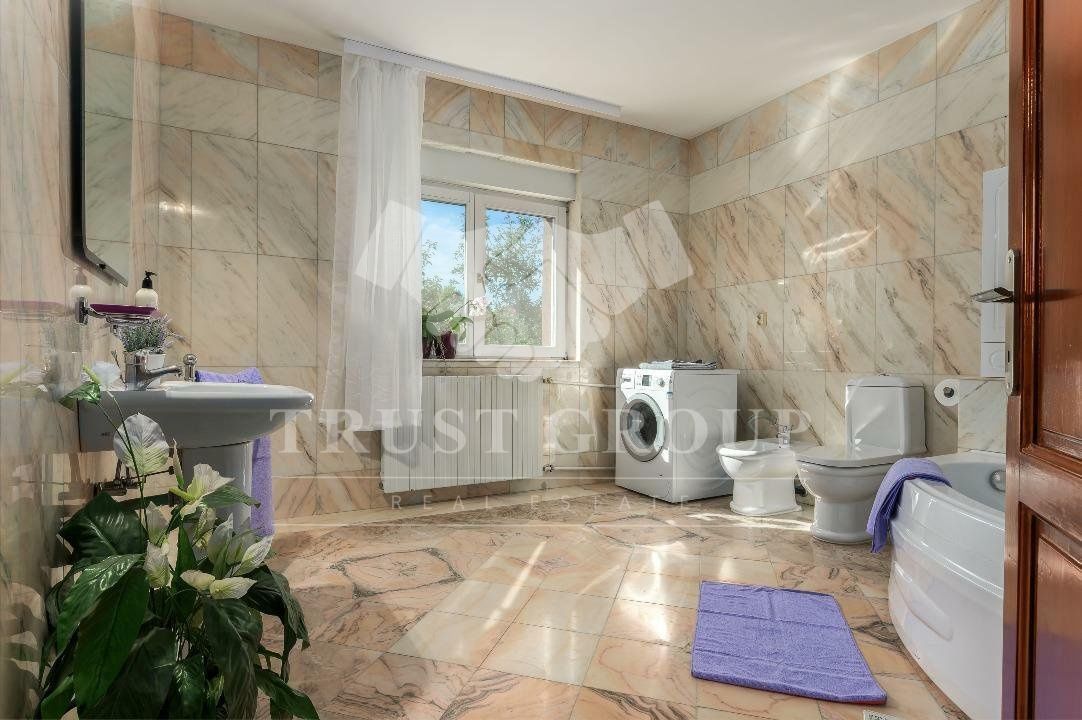 Casa 5 camere | Parcul Circului | Curte libera 300mp - Poză 14