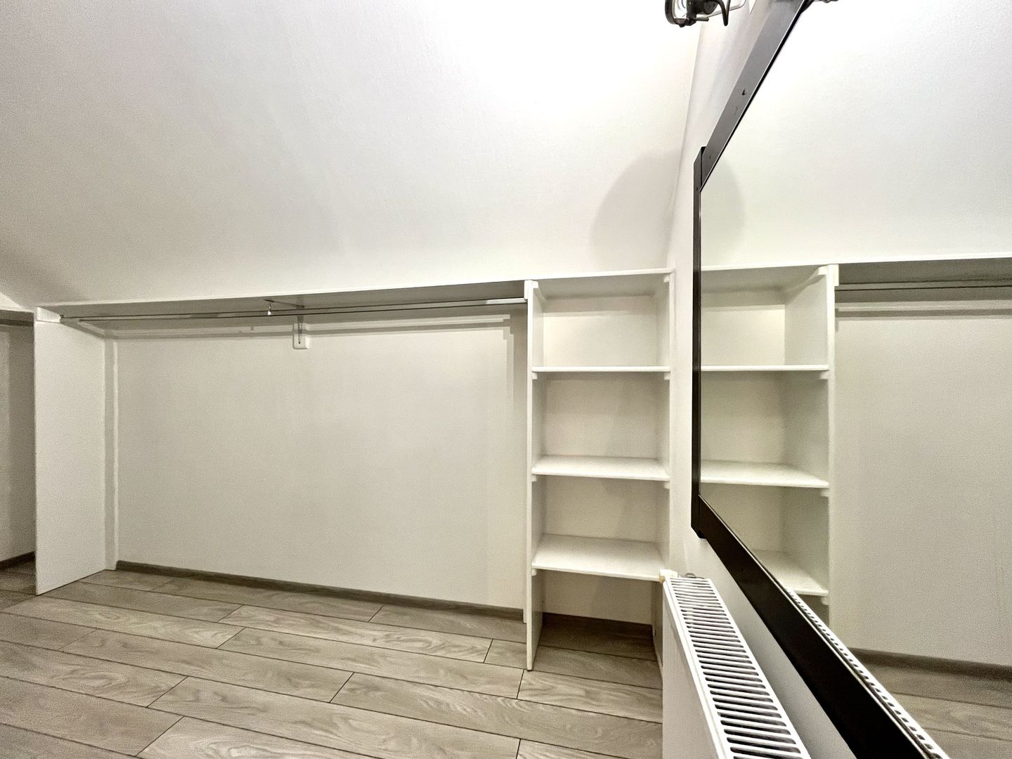 Casă luminoasă cu curte și garaj, perfectă pentru familie | Braytim - Poză 19