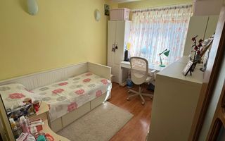 Apartament cu 3 camere – 71 m.p.- Nicolina 2, geam la baie - Poză 3