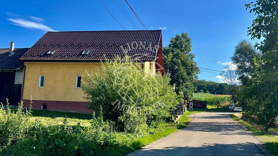 Teren intravilan 6800 mp cu utilitati-Parcelabil-Sieu 21km de Bistrita - Poză 4