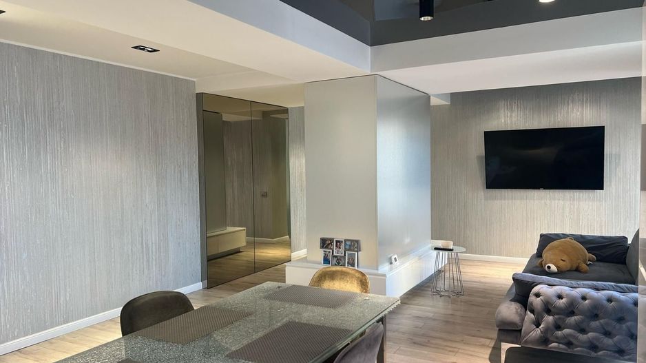 Apartament OTOPENI Central 3 camere LUX, parcare SUBTERANA - Poză 5