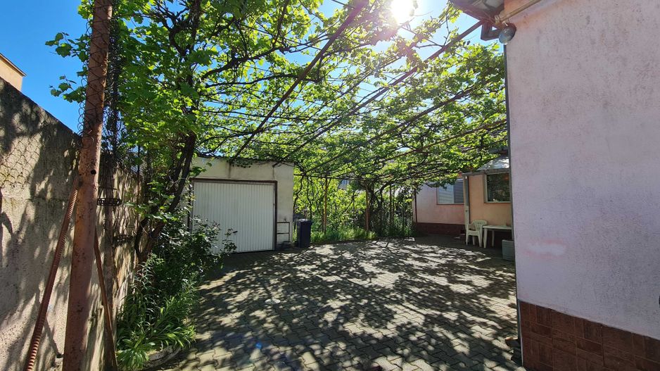 Casă cu grădină str.Anton Pann/486mp/3 front/spațiu com./155.000€neg. - Poză 4