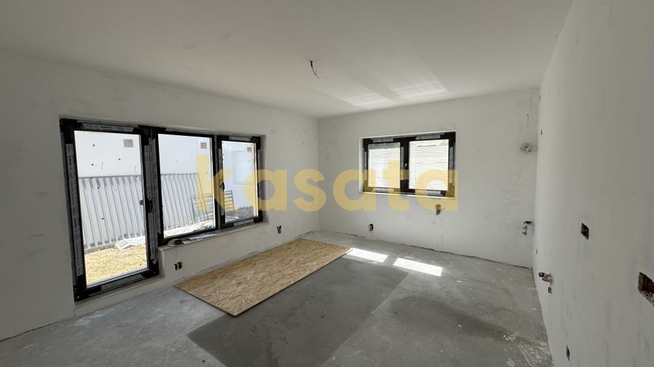 Casă individuală la curte - 1 km de metrou si Parc Bazilescu - Poză 3