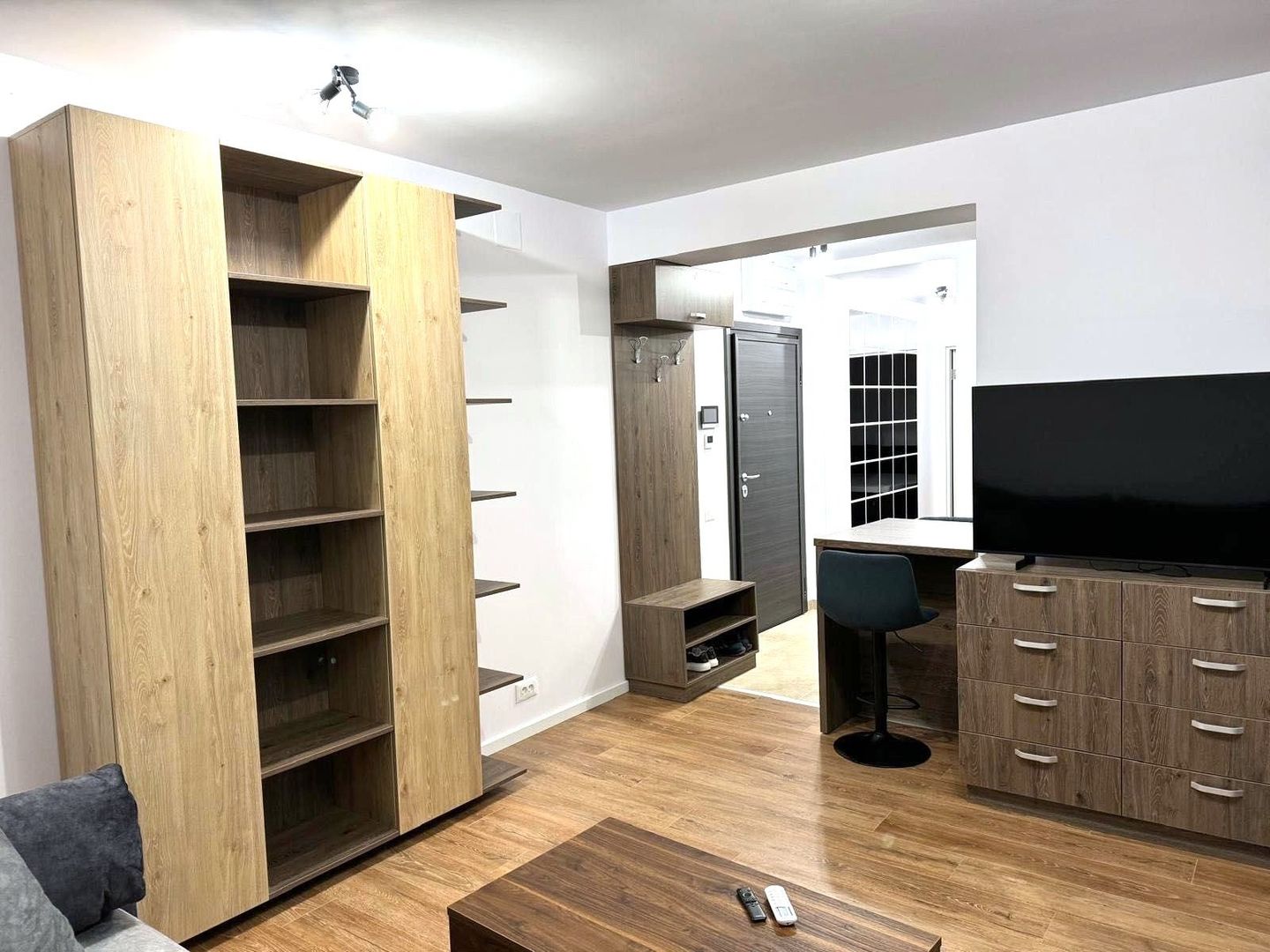 🏡 Închiriez Apartament cu 2 camere, bloc nou 2024, încălzire în pardoseală - Poză 1