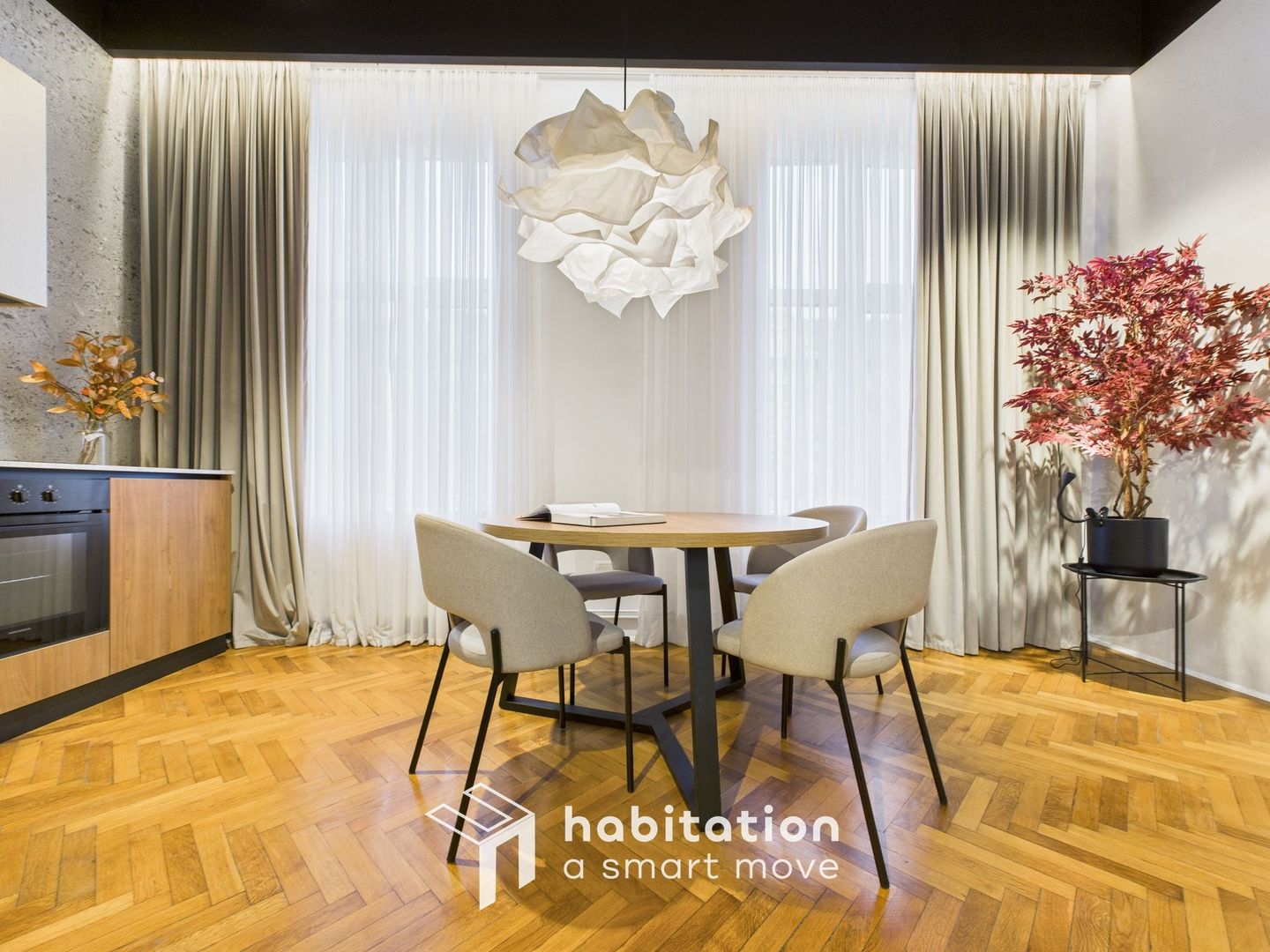 Apartament cu suflet boem și design modern de închiriat - zona Sinaia - Poză 3