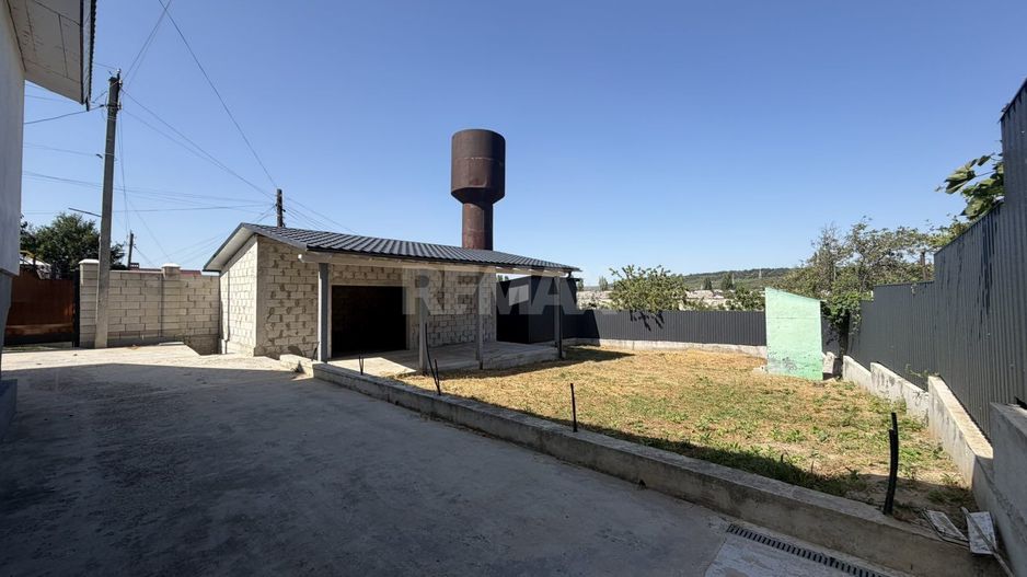 Casă în Vatra - strada centrală Linella - Poză 25