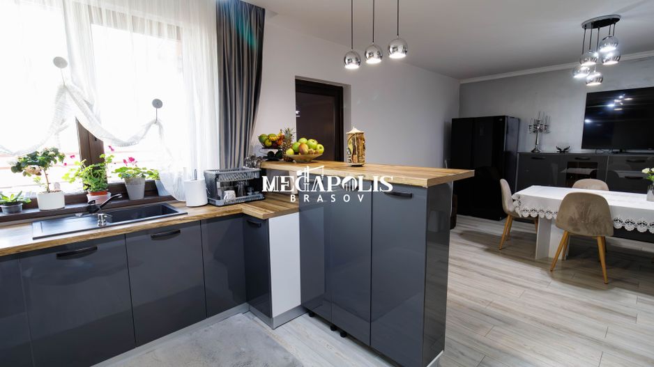 Casă spațioasă 4 dormitoare Sânpetru, 500 mp teren, mobilată complet - Poză 6