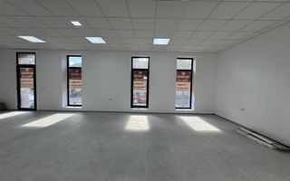 Spatiu comercial sau pentru birouri 150mp utili central, spre piata - Poză 5