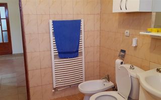Casă de închiriat, 3 camere, cu terasă și garaj, Partoș - Poză 14