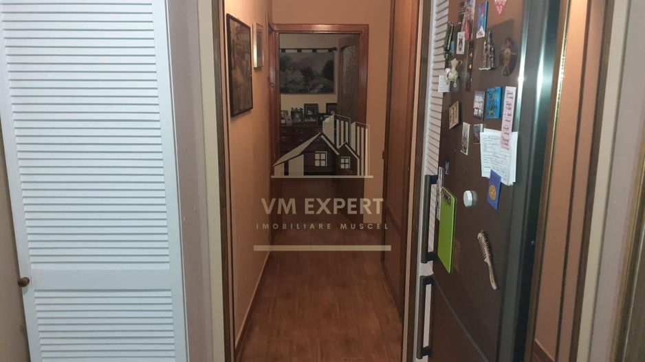 APARTAMENT 4 CAMERE PARTER GRUI - Poză 1