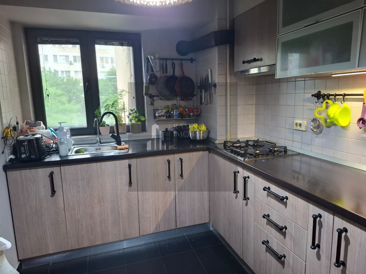 Apartament 3 camere Bd Alexandru Obregia - Poză 1