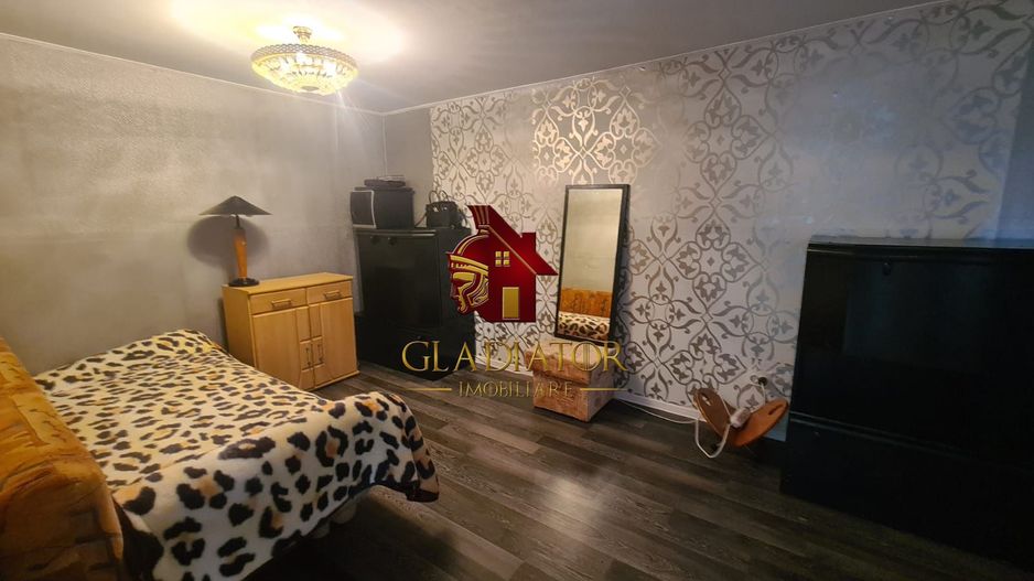 Casa + garaj + 5400 mp teren in Tomesti Goruni, zona de vis, nu rata - Poză 11