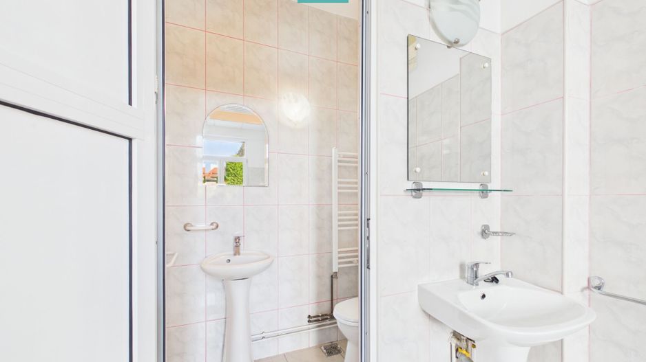 Imobil central cu destinație medicală, Arad - Poză 16