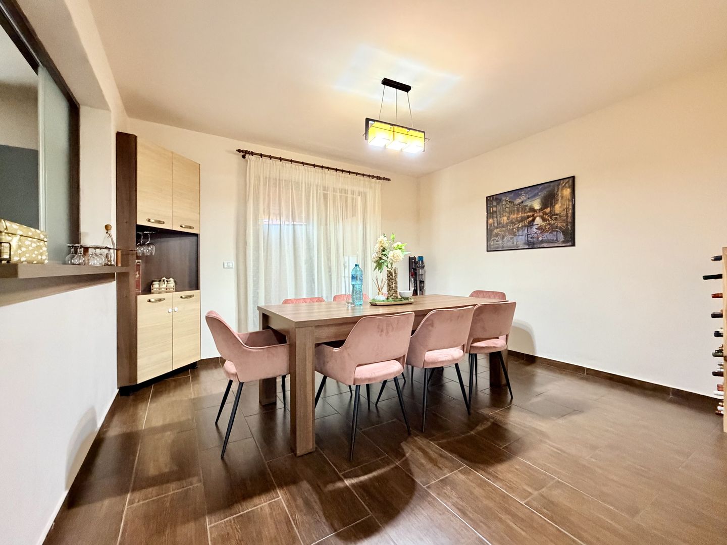 Cămin spațios, luminos și perfect echilibrat,  la 10 minute de centru - Poză 6