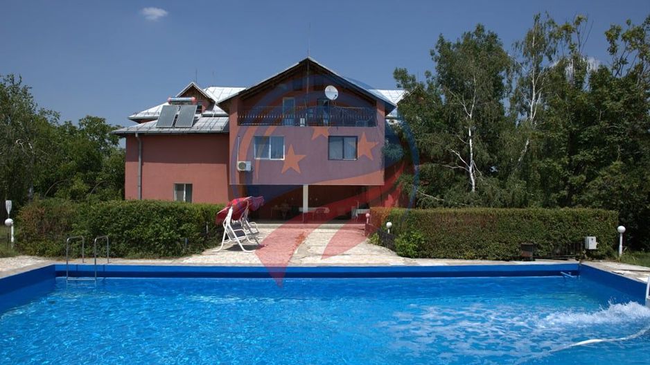 VILA CU 2500 MP TEREN LA 15 KM DE CRAIOVA CENTRU - Poză 2