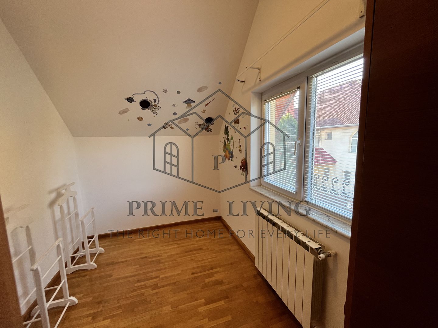 VILA EXTRAORDINARĂ CU 6 CAMERE LA INCHIRIERE LANGA BRITISH SCHOOL - Poză 14