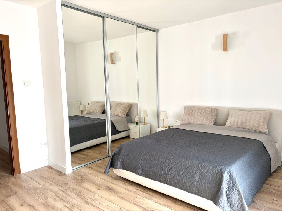 Penthouse pe 2 niveluri l 160 mp utili l terase 75 mp l parcare l B. Z - Poză 7