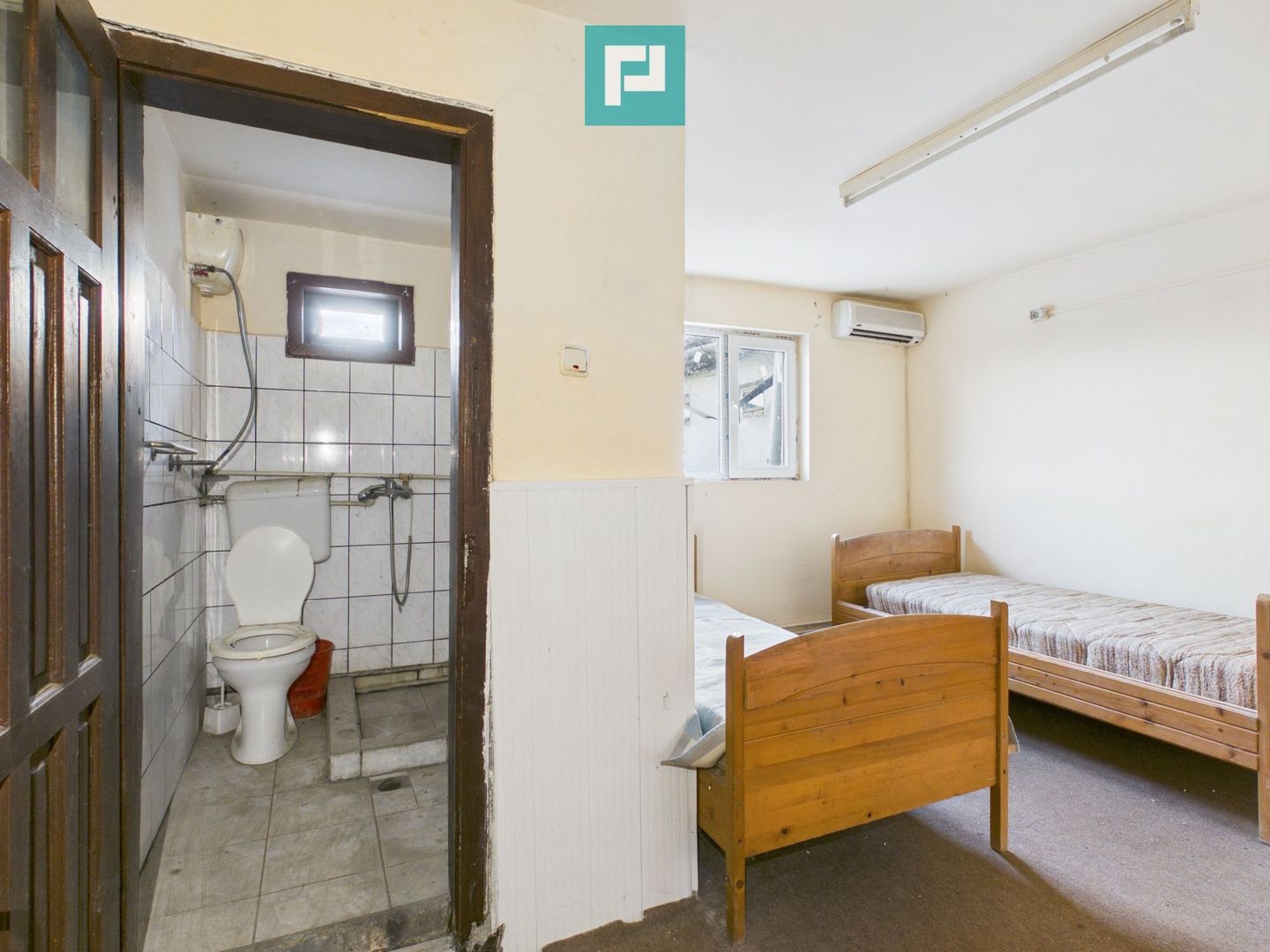 Proprietate impresionantă Sântana - 3500 mp utili - Poză 36