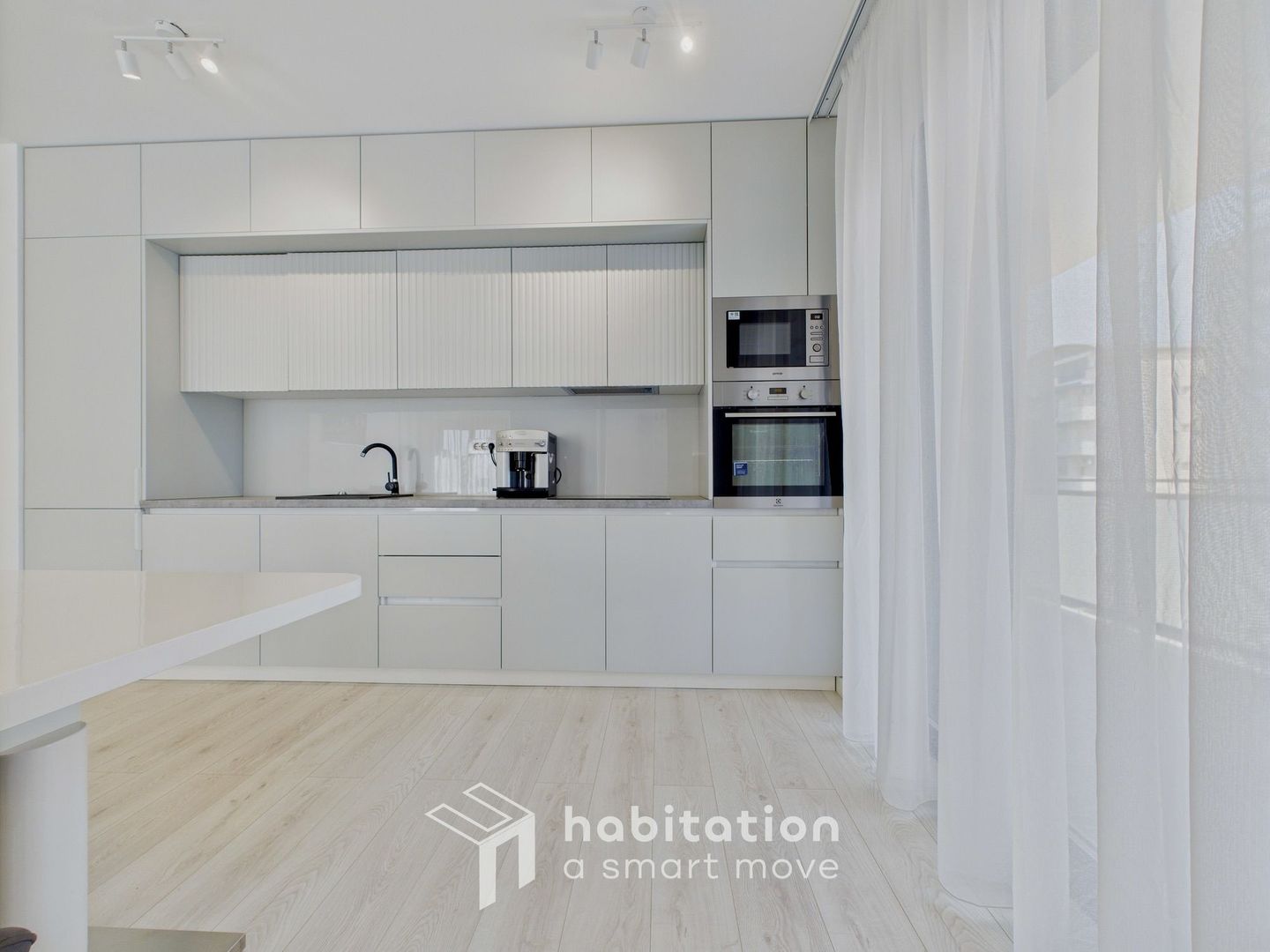 Apartament modern cu 2 camere și terasă – confort și lumină naturală - Poză 9