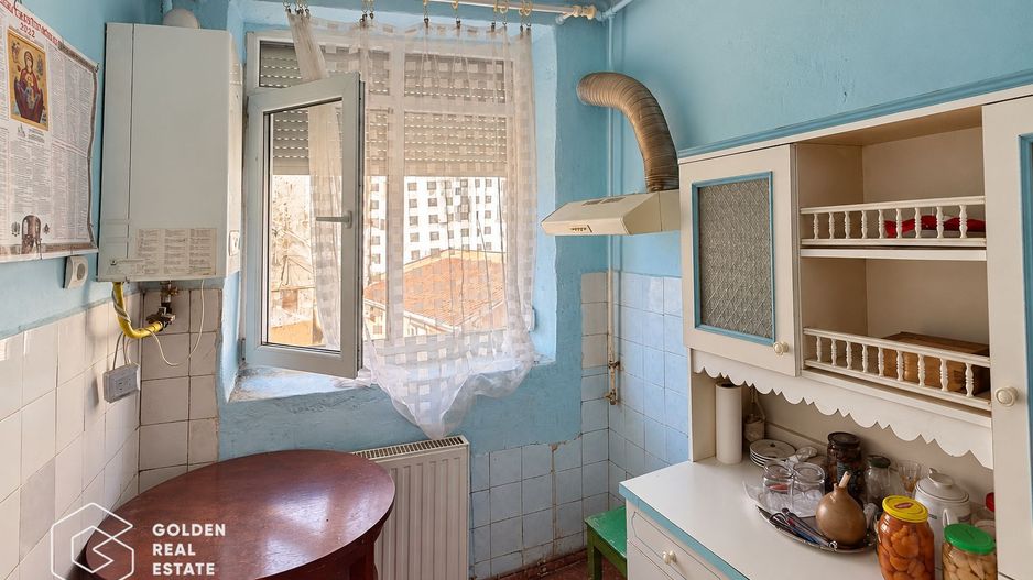 Apartament 2 camere, ultracentral, acces auto - PRET DE GARSONIERA - Poză 8