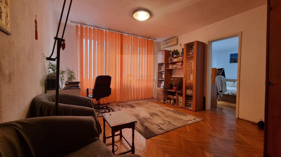 2 camere  | Creditabil  | Calea Victoriei - Sala Palatului - Poză 2