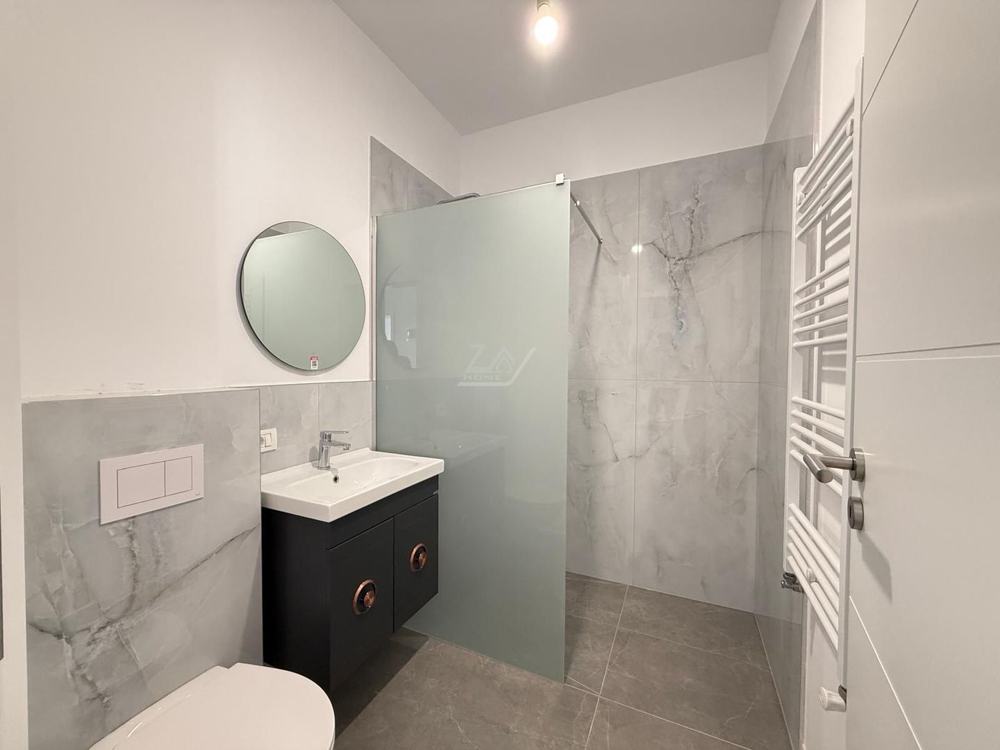 Bucatarie inchisa. Etaj 1. Loc de parcare. Asfalt. - Poză 7