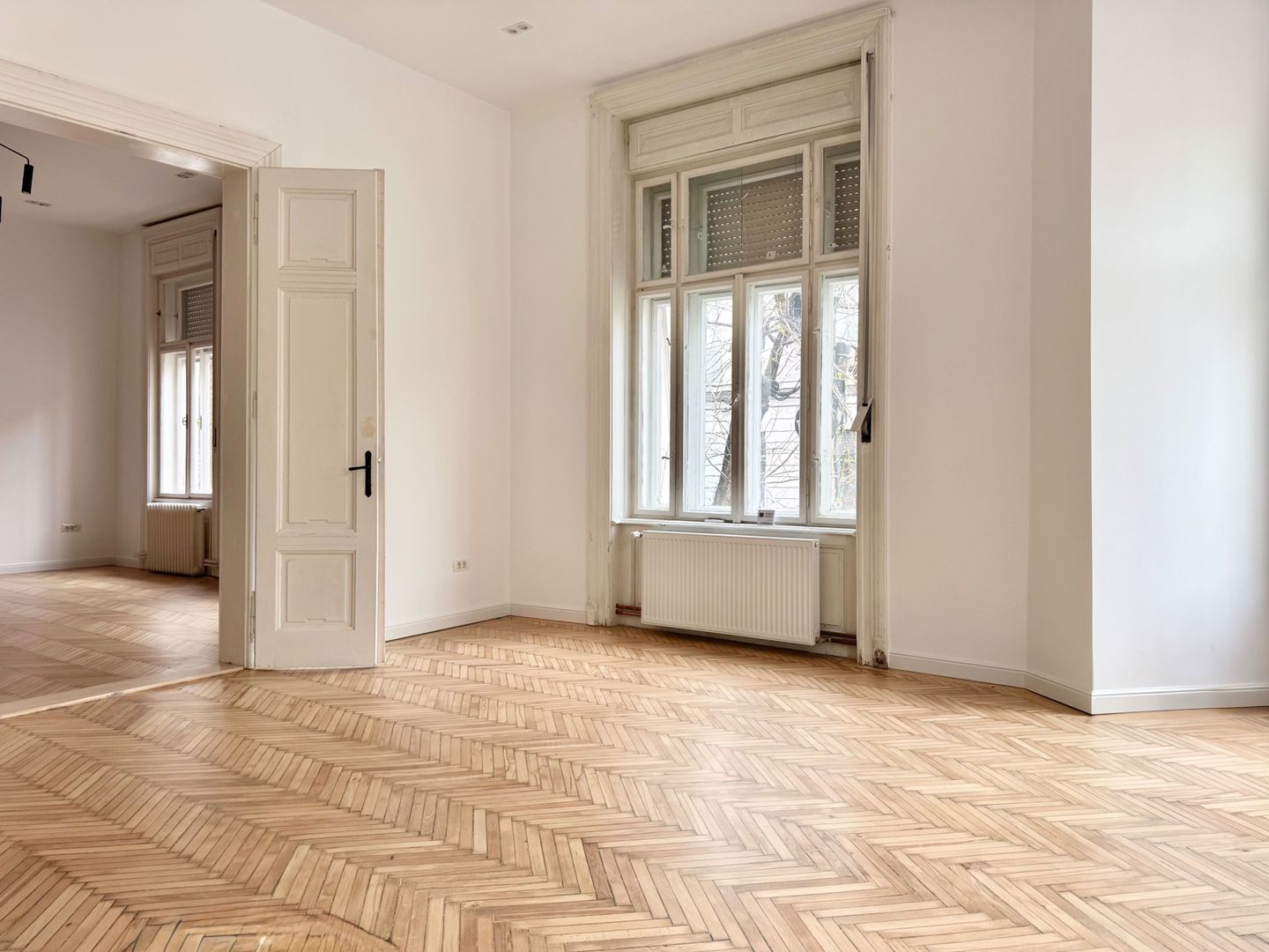 Birouri reprezentative, finisaje moderne, prima închiriere - Poză 11