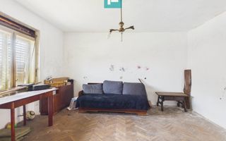 Casă cu teren de 1800 mp, în Buteni, Arad - Poză 9