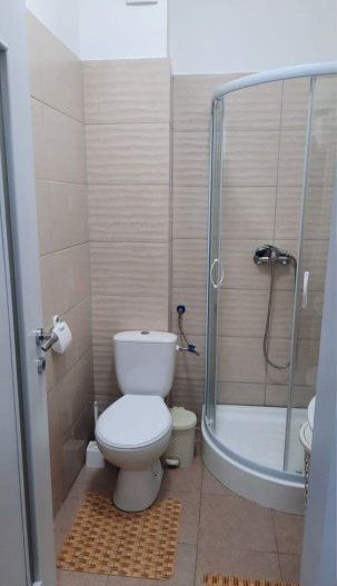 Garsoniera demisol foarte inalt centrala 26 mp - Poză 6