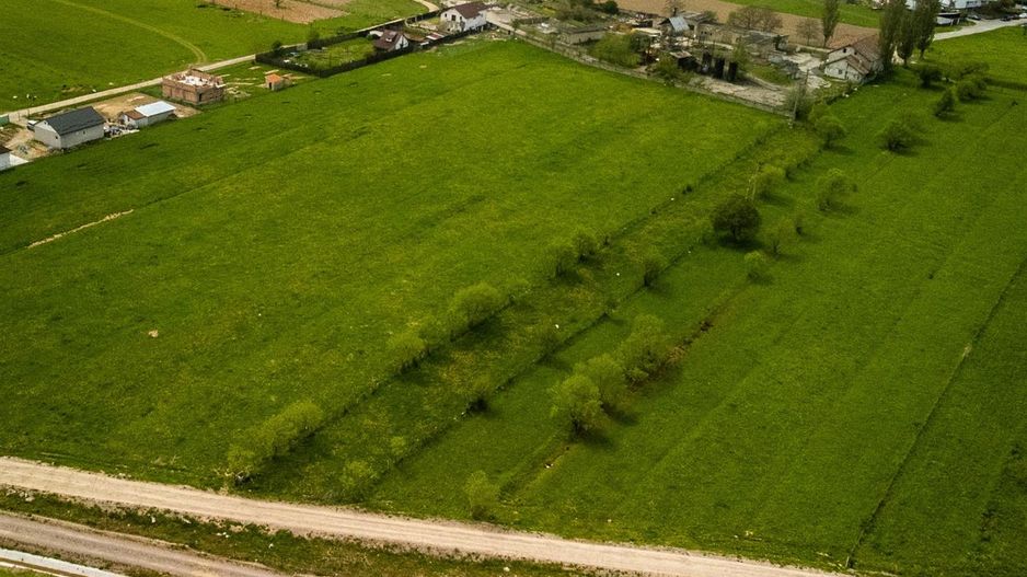 Teren intravilan, pe 2.623mp, zona de case, Rasnov, Brasov - Poză 4