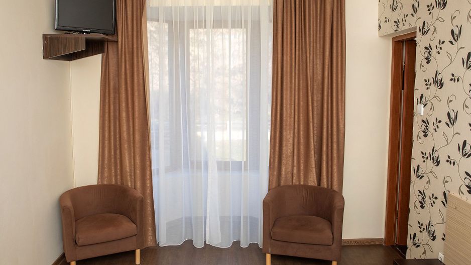 Pensiune, teren 4.460 mp, Hidișelul de Jos, Bihor. 685.000 Euro (neg). - Poză 23