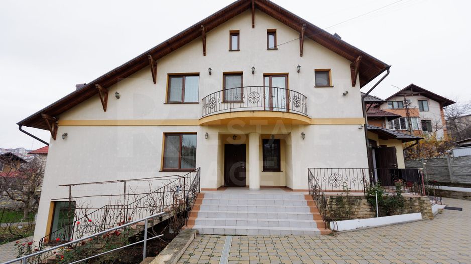 Vânzare, casă, 3 nivele, 6 camere, str. Durlești, Buiucani - Poză 1