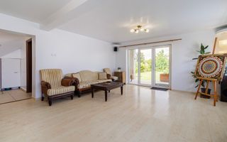 Casă de vânzare Tâncăbești cu grădină, aproape de lac - Poză 4