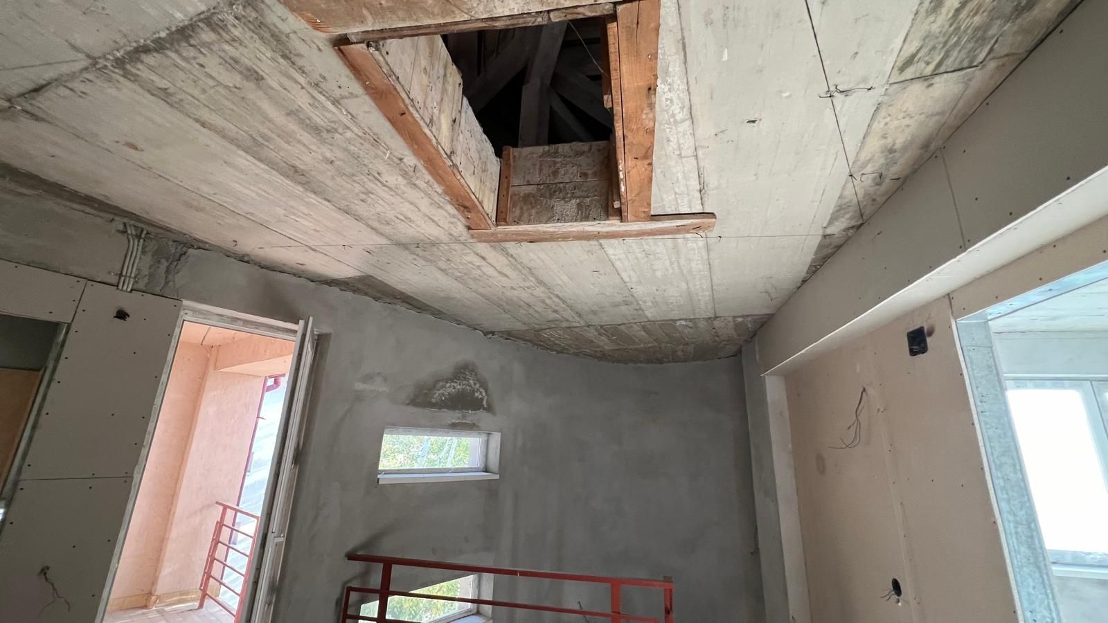 Casa la gri in Pipera  cu potential 1000 euro m2 - Poză 15