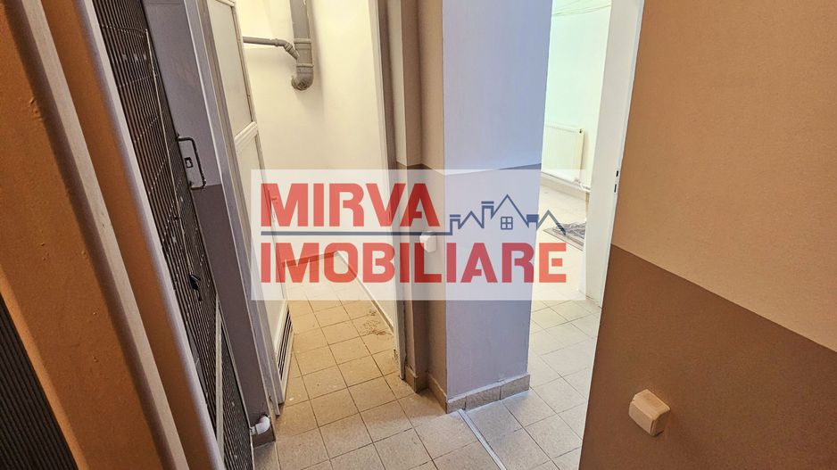 2 Vile Interbelice | Zonă Centrală | Renovate Integral 2024 - Poză 35