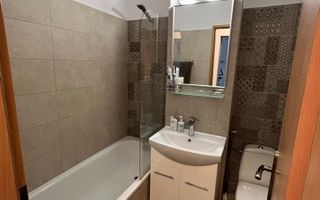 Centrala proprie. Complet renovat. Mobilat si utilat. - Poză 16