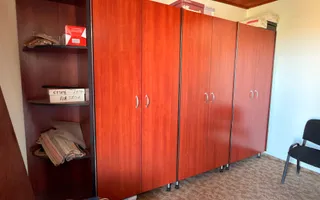 Casă cu spațiu comercial | Curte | Garaj | Parcare | Nojorid - Poză 19