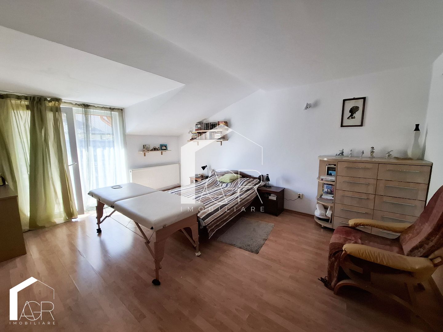 Casa tip duplex cu 6 camere, zona Republicii - Poză 19