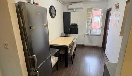 Apartament cu 3 camere