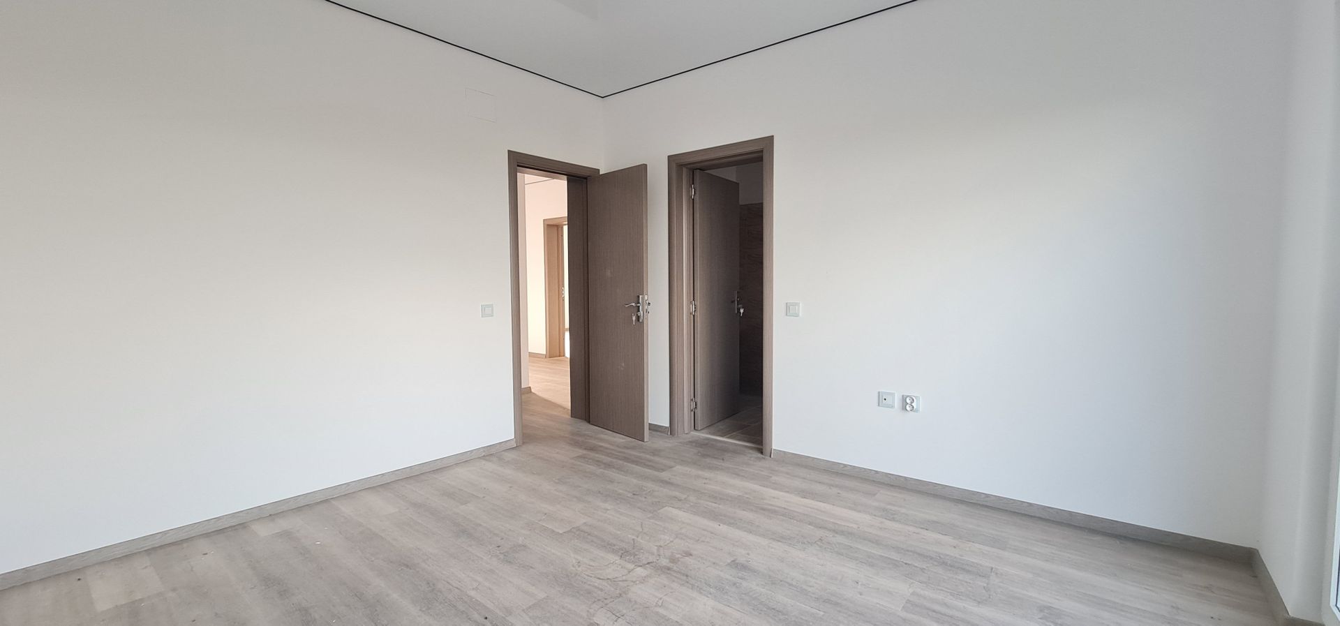 Casa 4 camere finalizata intabulata cartier Izvor Tarlungeni - Poză 7