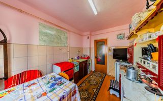 Apartament 4 camere, total decomandat, zona Miorita - Poză 7