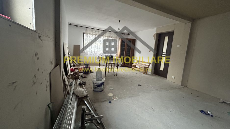 Casa de vanzare in Slanic Moldova . - Poză 5