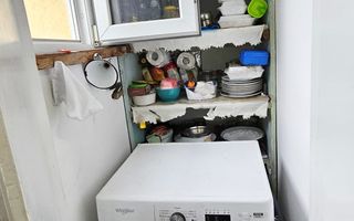Garsonieră decomandată, etaj 2, balcon, bloc izolat – Astra, Str. Uranus - Poză 8
