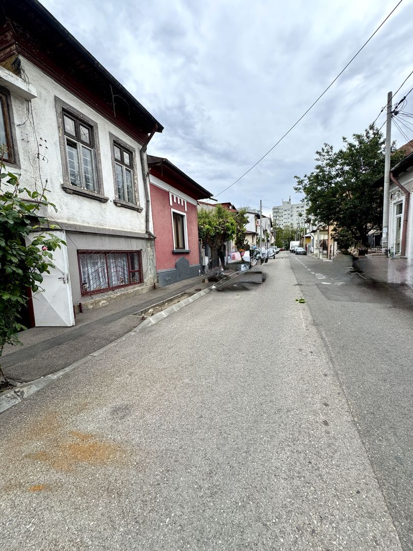 Casa Curte Individuala - Titulescu - Poză 5