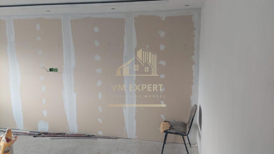 APARTAMENT 2 CAMERE, ETAJ 4, GRUI, CAMPULUNG - Poză 4